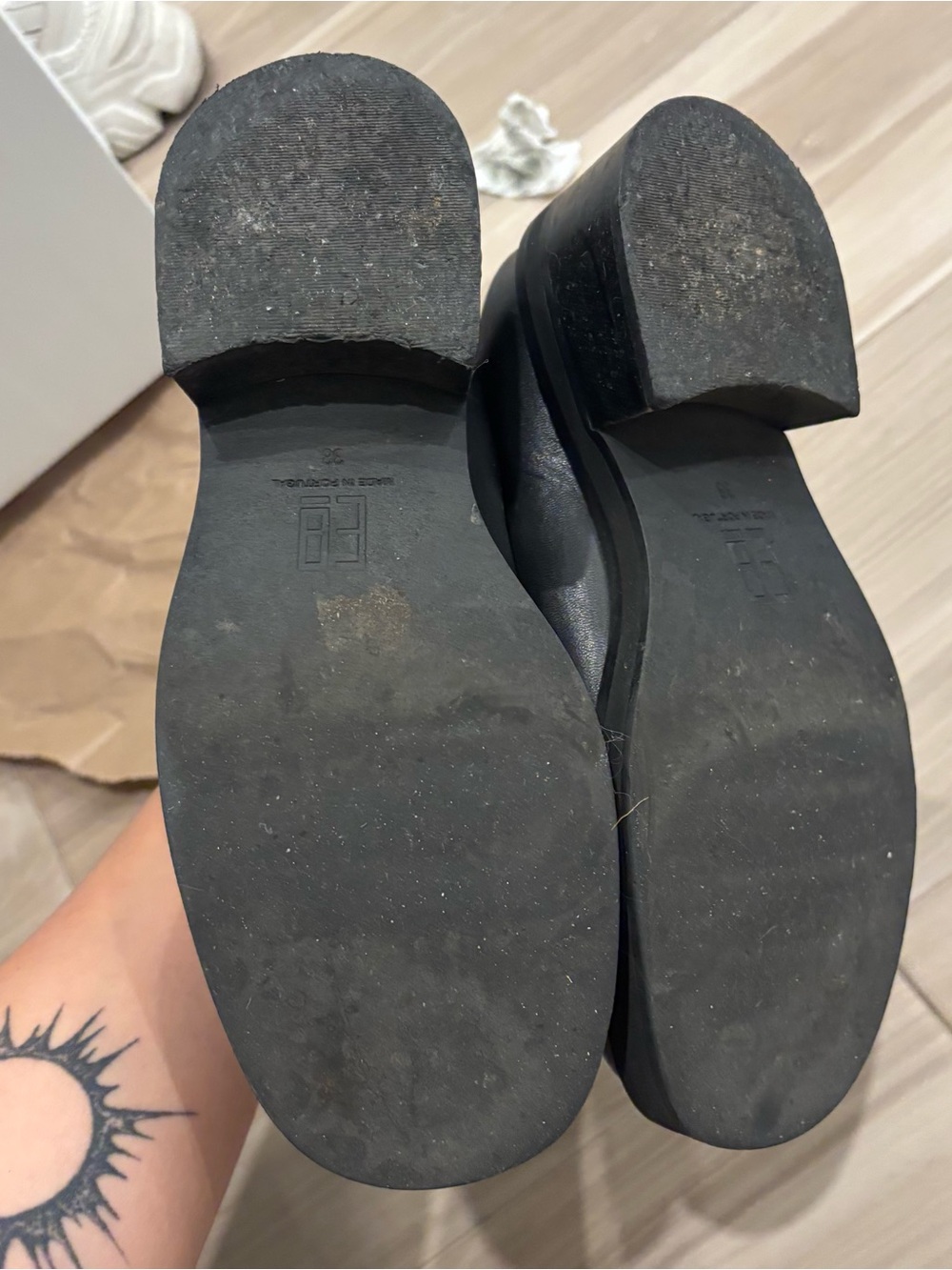 Miista Black Leather Slip-On Mule Clogs - Picture 4 of 4